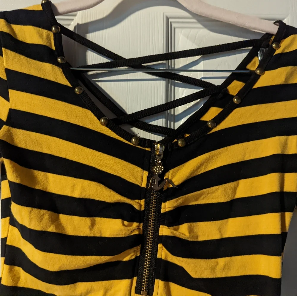 Dress - Picture 2 of 4